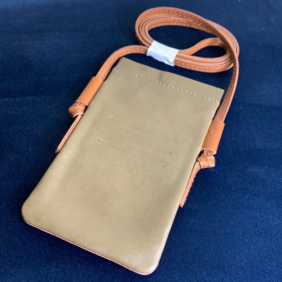 🆕 Madewell The Smartphone Crossbody Bag in Leather Dual Colour Olive NWT New! - Picture 3 of 7